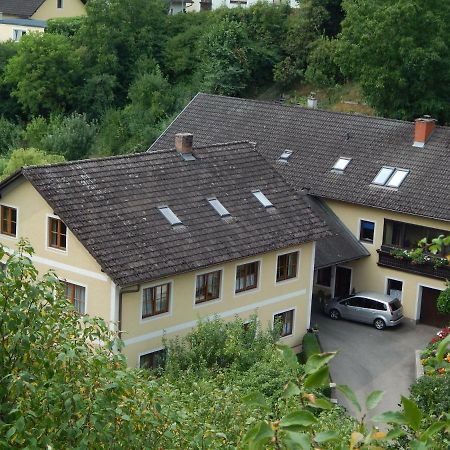 Haus Lindenhofer Apartamento Emmersdorf an der Donau Exterior foto